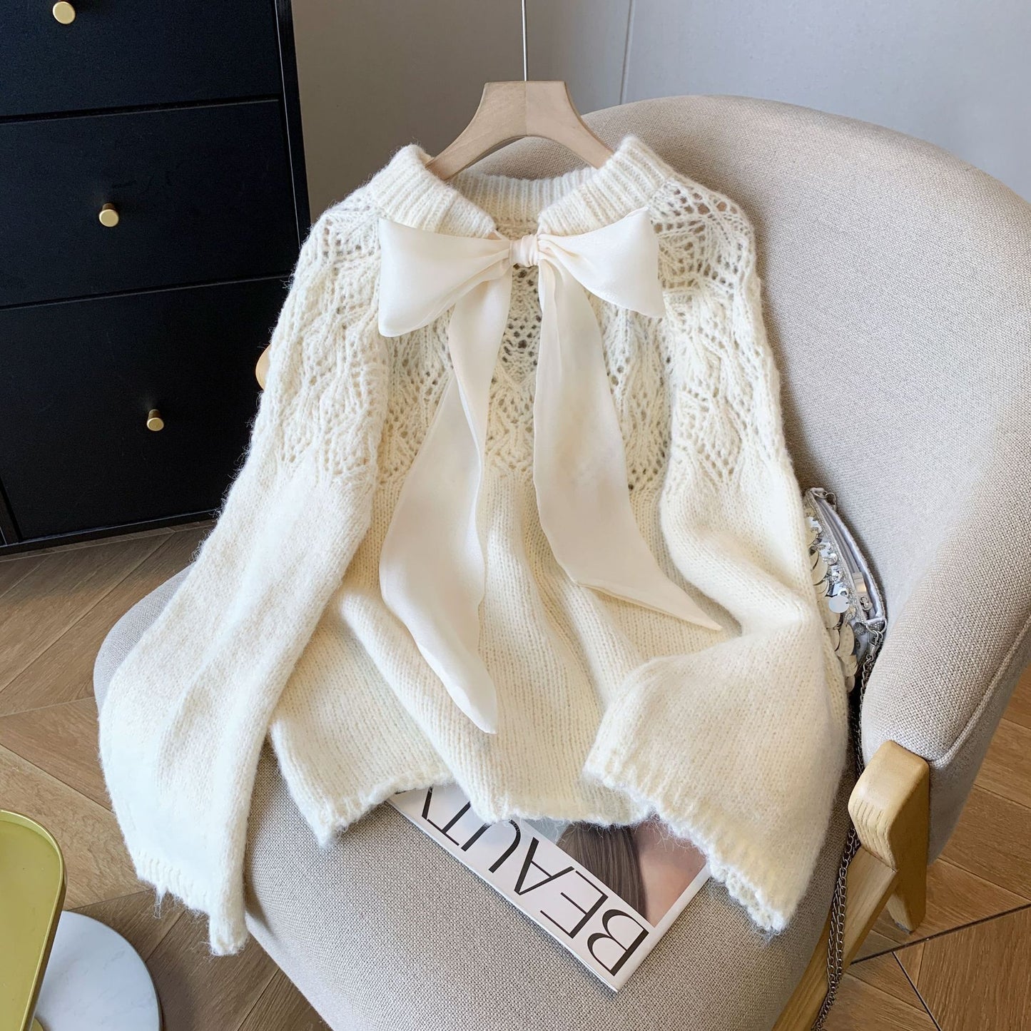 Women's French Style Tied Bow Long-sleeved Sweater SAM72