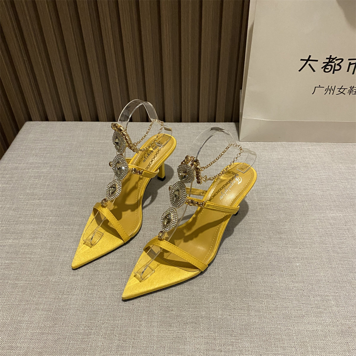 Elegant Black Pointed-Toe Heels with Gold Chain and Rhinestone Detail heel sandals SAM671