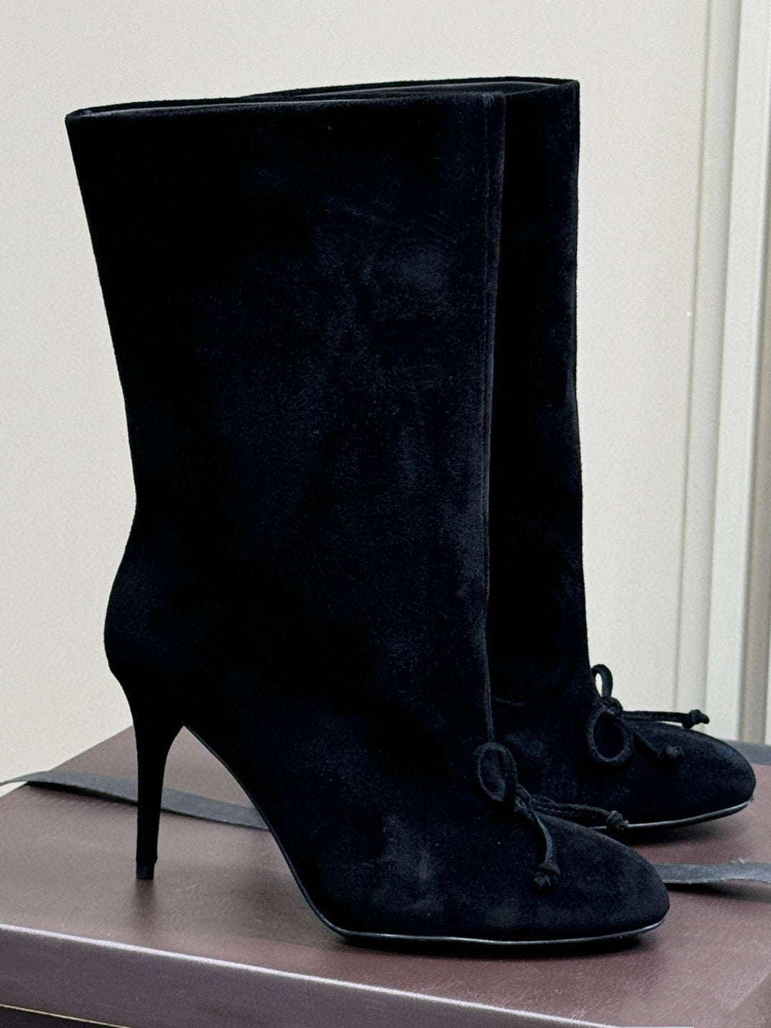 2025 Collection: Luxe Leather & Suede Mid-Calf Boots with Signature Bow Detail SAM764