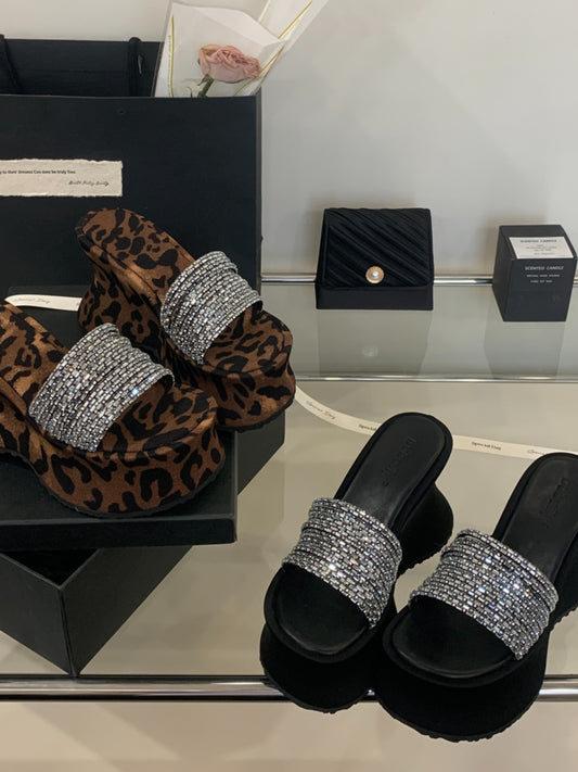 2025 summer new product wedge thick sole heel heightened sexy rhinestone flip flops for women wearing shoes platform shoes SAM666