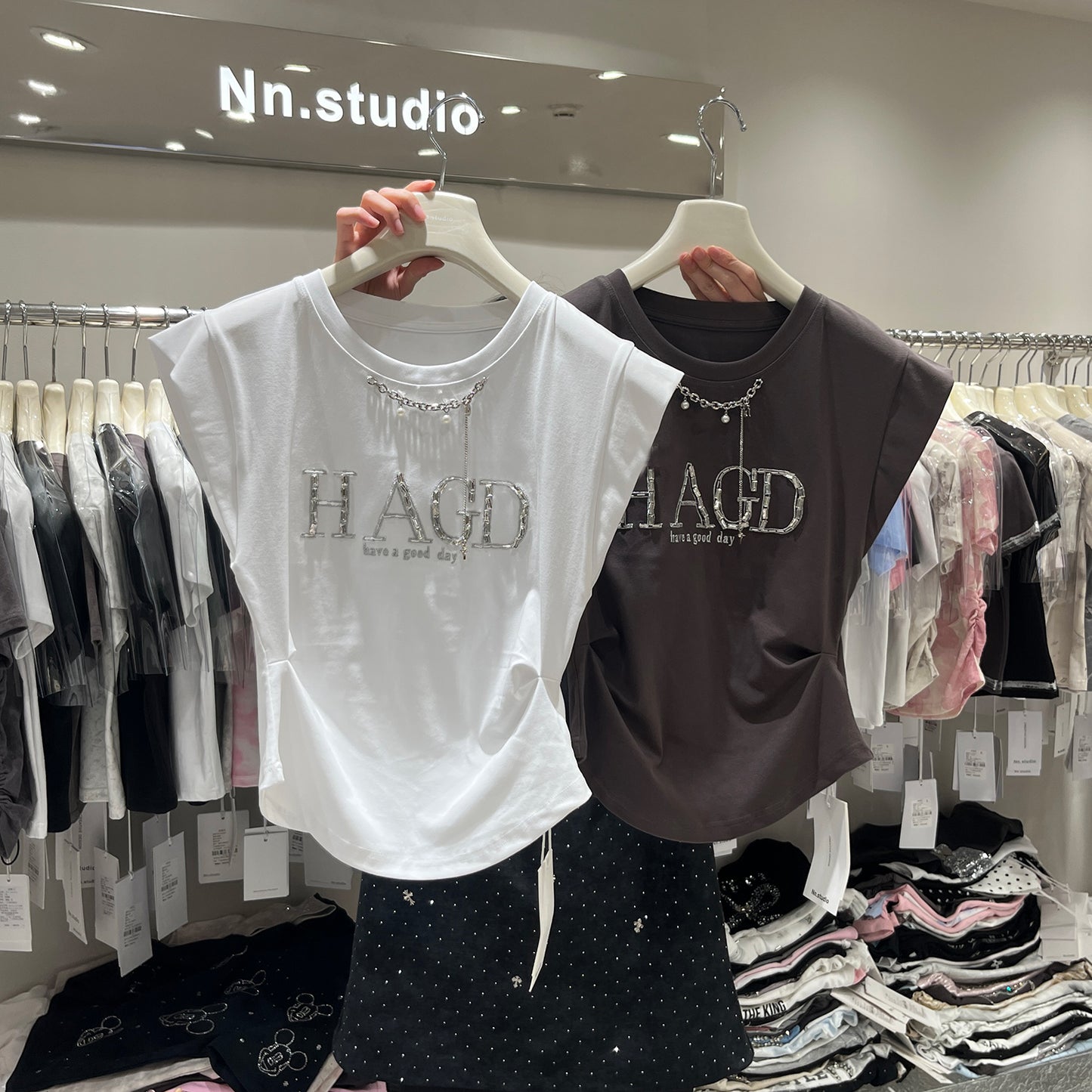 SFH Fei Sleeve Heavy Industry Diamond Letters Short Sleeve T-shirt Women's Summer Design Niche Western Style Waist CROP TOP