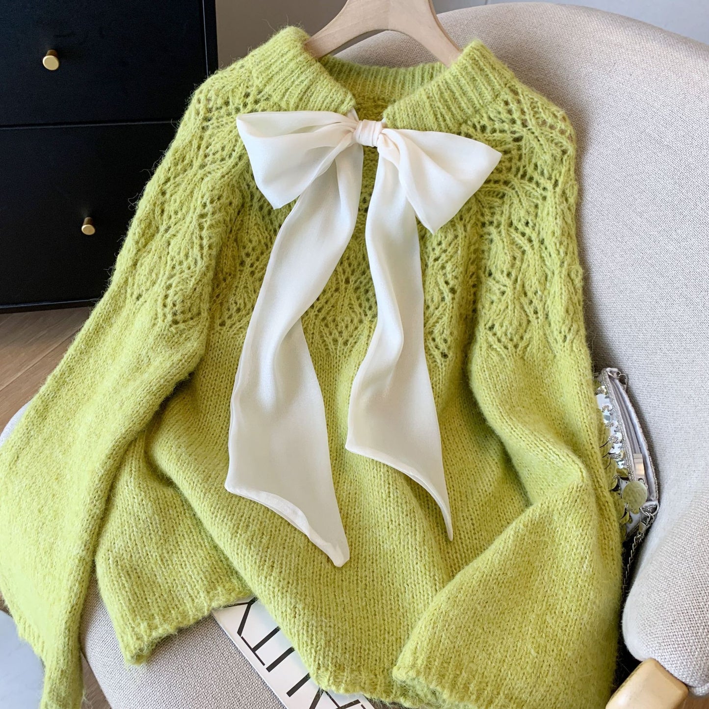 Women's French Style Tied Bow Long-sleeved Sweater SAM72