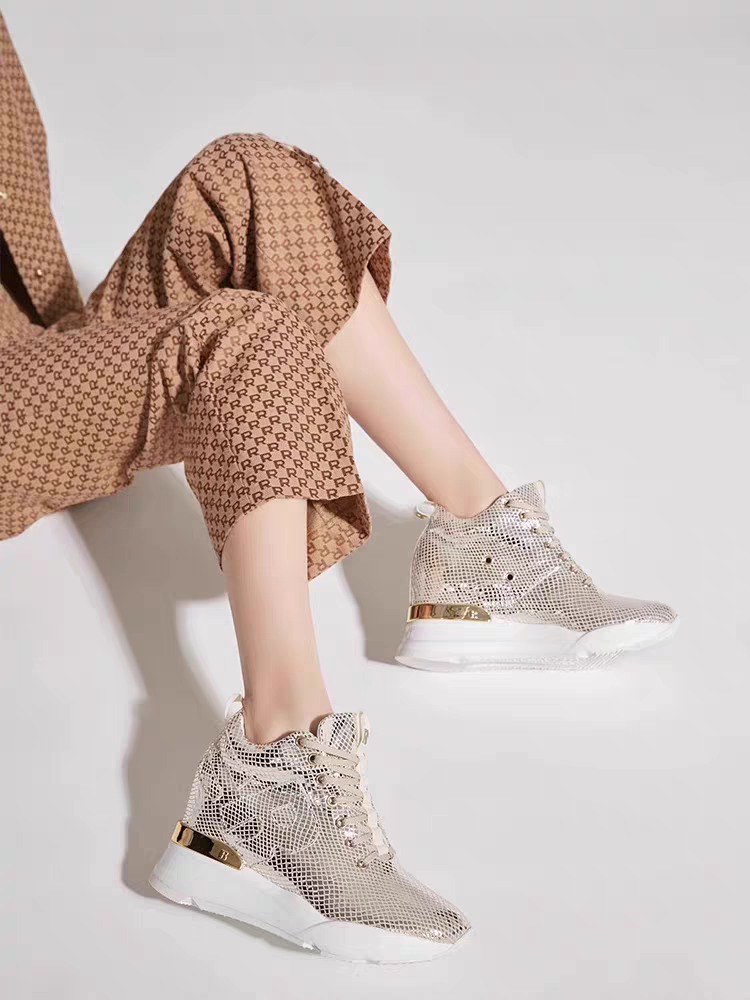 Hot seling gold shoe popular women's shoes snake pattern g leather thick sole inner height increase 9cm casual shoes small women's shoes SAM65