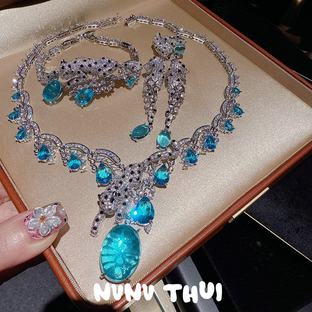 The Panthère Royale Surrealist Jewelry Set samjewels