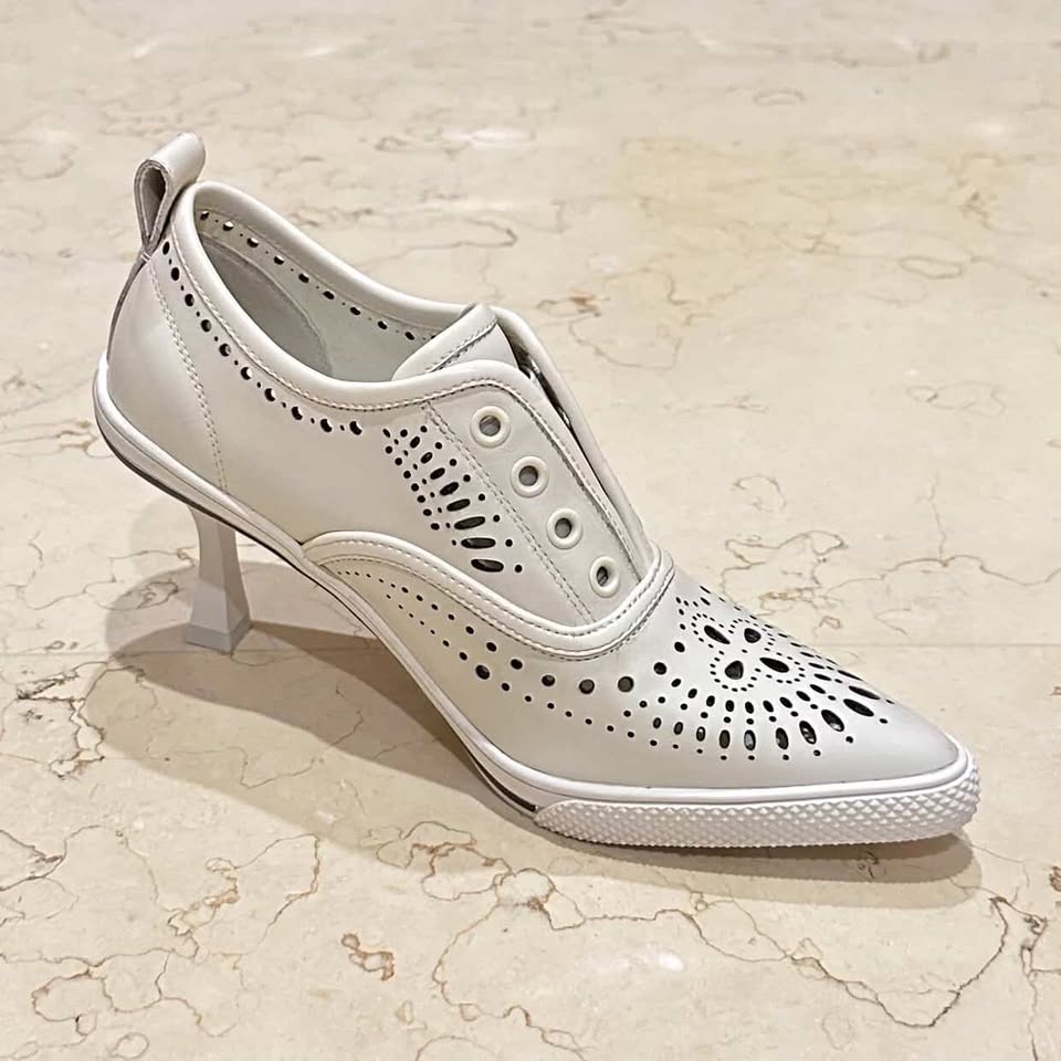 Luxury Perforated Heeled Oxford Shoes for Women | Elegant Metallic & Classic Shades sam1205