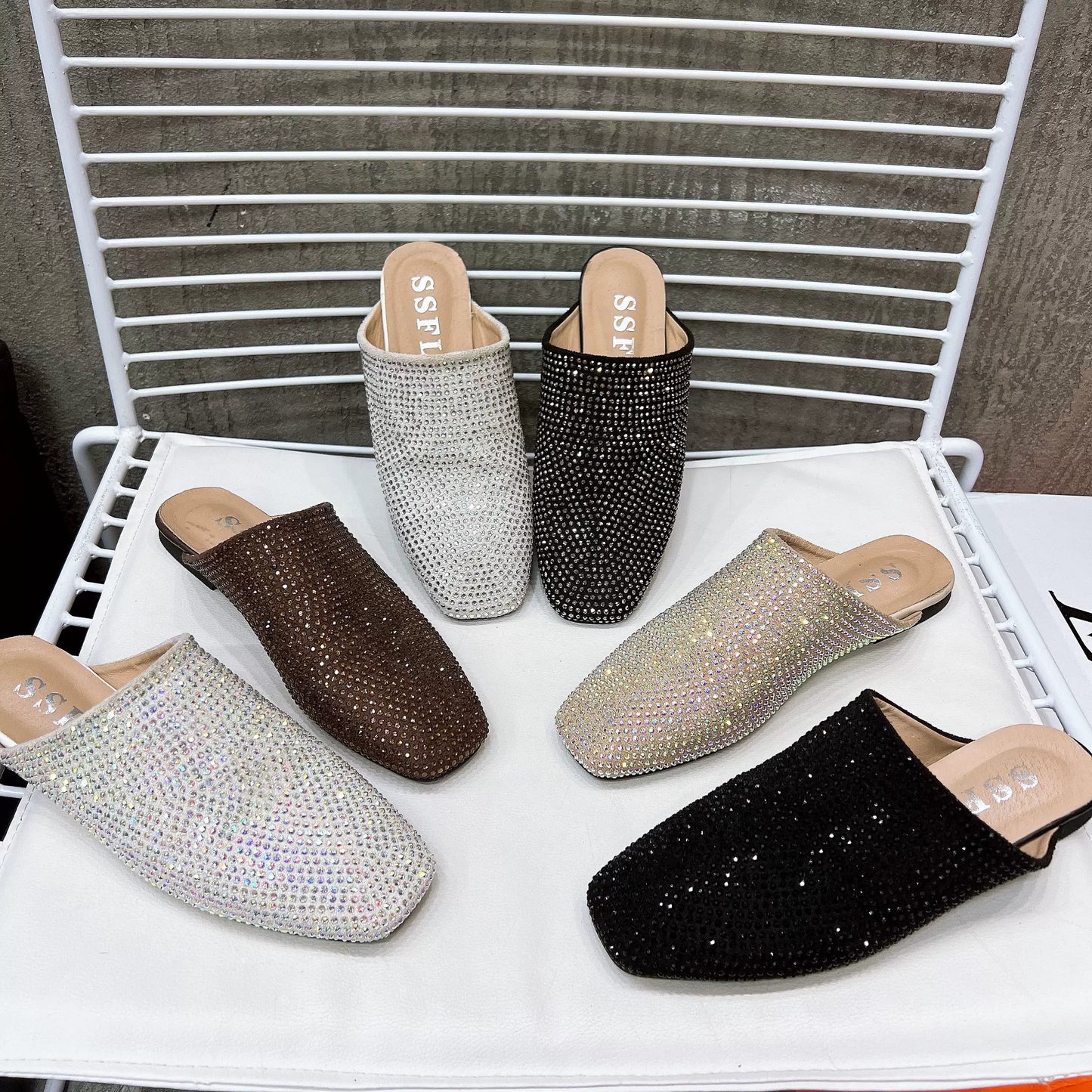 SFH new model full of rhinestones, small square toe, flat bottom, lazy outer casual shoes, toe-toe half flats