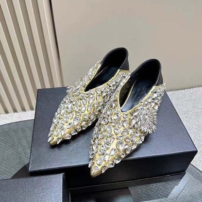 Luxurious Crystal Embellished Pointed-Toe Flats SAM790