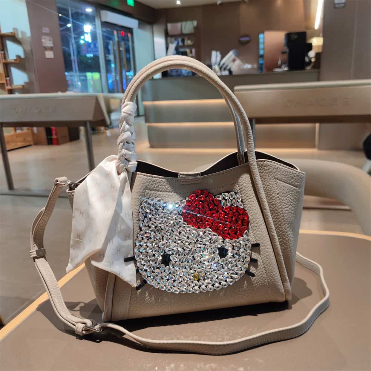 cute cat handbag
crystal cat purse
red luxury handbag
women leather tote bag
rhinestone cat bag
designer style handbag women
cute fashion purse
large capacity women bag
shoulder crossbody handbag
ladies luxury tote bag